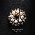 Elegant circular golden brooch with white pearls and sparkling crystals for suits - Round Flower Cluster (XD8796) / Gold