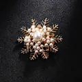 Elegant snowflake pearl brooch pin for wedding ceremonies and formal suit decorations - Snowflake Artificial Pearl Style (XD8856) / Gold