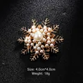 Elegant snowflake pearl brooch pin for wedding ceremonies and formal suit decorations - Snowflake Artificial Pearl Style (XD8856) / Gold
