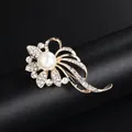 Elegant gold-tone floral brooch featuring a large center pearl and sparkling crystals - Floral Artificial Pearl Streamline Style (XD9487) / Gold