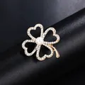 Elegant four-leaf clover brooch with sparkling crystals and central white pearl for suits - Four-Leaf Clover Artificial Pearl Style (XD9129) / Gold