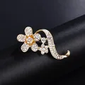 Elegant gold-tone flower brooch with sparkling clear rhinestones for weddings and suits - Five-Petal Flower Streamline Style (XD9133) / Gold