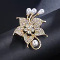 Elegant golden flower brooch featuring faux pearls and sparkling rhinestones for wedding - Phantom Floral Artificial Pearl Style (XD823050) / Gold