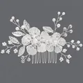Eleganter silberner Blumen-Haarkamm mit Perlen und Kristallen für Hochzeitsfrisuren - Blumen-Haarkamm für Hochsteckfrisuren HS-J6245