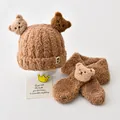Schattige bruine teddybeer fleece babymuts en sjaal set voor winterwarmte en comfort - Drie Beren Serie / Muts En Sjaal Set / Khaki