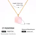 Collar con colgante de cubo de cuarzo rosa en acero inoxidable dorado con medidas - Collar (CY-N2605064)