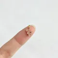 Vergoldeter Edelstahlanhänger in Schlangenform mit rosa Steinen auf dem Finger - Einzelner Anhänger (Ohne Kette) / Goldene Schlange (Rosa Strass)