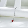 Elegante filo per orecchie in acciaio al titanio con zircone rosso tondo da 4 mm - Catena per Orecchio (A1584-4#) / Perno 1.0mm / Rosso Granata (Pezzo Singolo)