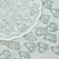 Vue détaillée de perles papillon en verre transparent 12x15mm pour bijoux DIY - Style Papillon Lampwork (L466) / 25 Pièces/Paquet (12x15mm) / Blanc Transparent