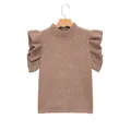 Detail van de gelaagde ruches op de schouders van deze bruine gebreide modetop. - XS / Tops / Abrikoos