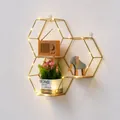 Mensola a muro esagonale dorata con luci LED calde, design a nido d'ape moderno - Triplo Esagono Irregolare / Oro