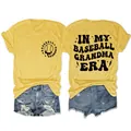 Detailansicht des gelben 'In My Baseball Grandma Era' T-Shirts mit Druck vorne und hinten. - S / Oberteile / Gelb