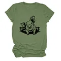 Dettaglio della t-shirt casual verde oliva con simpatica stampa di maiale sul petto - Taglia S / Top / Verde oliva