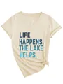Detail van beige dames-T-shirt met V-hals en 'Life Happens The Lake Helps' print - S / Tops / Zandkleur