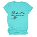Détail du design graphique du chien doodle mama sur un t-shirt turquoise pour femme - S / Hauts / Bleu Eau Profonde