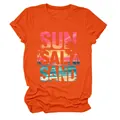 Dettaglio della stampa grafica Sun Salt Sand su una t-shirt arancione girocollo - Taglia S / Top / Arancione