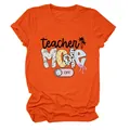 Detailansicht eines orangefarbenen T-Shirts mit kreativem 'Teacher Mode Off' Grafikdruck - S / Oberteile / Orange (Schwarze Buchstaben)