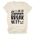 Nahaufnahme eines cremefarbenen T-Shirts mit schwarzem IS IT Summer BREAK YET Grafik-Druck - S / Oberteile / Sandfarben