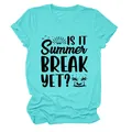 Nahaufnahme eines türkisfarbenen Damen-T-Shirts mit 'Summer Break'-Grafikdruck - S / Oberteile / Tiefwasserblau