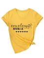 Gelbes V-Ausschnitt T-Shirt mit Oncology Nurse Print und Herz-Stethoskop-Motiv - S / Oberteile / Gelb