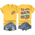 Gelbes Damen T-Shirt mit V-Ausschnitt und Retro Hot-Dog-Grafik zum 4. Juli Print - S / Oberteile / Gelb