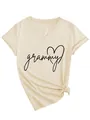 T-shirt casual da donna color crema con scollo a V, maniche corte e scritta grammy heart. - Taglia S / Top / Colore sabbia