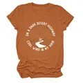 T-shirt femme orange rouille avec impression graphique 'On a Dark Desert Highway'. - S / Hauts / Orange Brûlé (Texte Blanc)