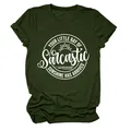 Detailweergave van de Sarcastic Sunshine grafische print op een donkergroen t-shirt - S / Tops / Legergroen