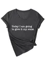 Detailansicht eines grauen Damen V-Ausschnitt T-Shirts mit weißem Slogan-Aufdruck - S / Oberteile / Grau
