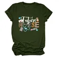 Vue détaillée du t-shirt Future Nurse vert armée avec motifs médicaux léopard - S / Hauts / Vert Armée (Texte Blanc)