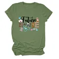 Gros plan de l'imprimé Future Nurse sur un t-shirt vert ample pour femme - S / Hauts / Vert Olive (Texte Noir)