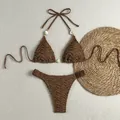 Detailweergave van de bruine getextureerde bikini met kralen en schelp decoraties - S / Boven- En Onderstuk / Bruin