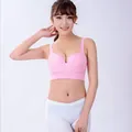 Seamless pink sports bra for yoga and fitness with supportive wide straps design - M / Tops / Pink