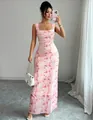Elegantes, schmal geschnittenes Maxikleid mit rosa Blumendruck und eckigem Ausschnitt - S / Unterteile / Rosa