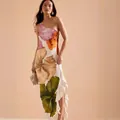 Elegantes, schulterfreies Maxikleid mit Blumenmuster und lebhaftem Rüschensaum-Detail - S / Oberteile / Wie gezeigt