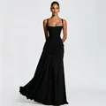 Abito lungo nero elegante scollato con spalline sottili, drappeggi e vita segnata - Nero