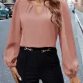 Elegante camicetta in raso rosa a maniche lunghe con maniche a lanterna e scollo a V - Taglia S / Top / Rosa