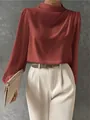 Elegante camicetta a maniche lunghe in raso plissettato rosso ruggine per abbigliamento da ufficio - Rosso corallo