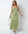 Élégante robe nuisette en satin vert clair avec col bénitier et design sans manches - XS / Haut Et Bas / Jaune-vert