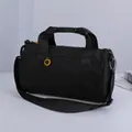 Borsa sportiva multifunzionale nera cilindrica con tracolla - Nero