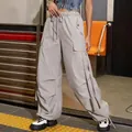 Lockere Cargo-Hose für Damen in Hellgrau mit Kordelzug und vielen Taschen - S / Unterteile / Grau