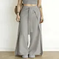 Graue weite Hose mit hoher Taille, Bindegürtel und Seitenschlitzen für Damen - Hellgrau
