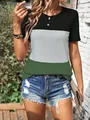 Detailweergave van casual dames-T-shirt met kleurblokken in zwart, grijs en groen - XS / Tops / Zwart Grijs Groen Patchwork