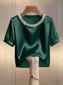Elegante französische Satinbluse in Dunkelgrün mit luxuriösem Perlenkragen für Damen - S / Oberteile / Grün