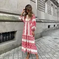 Elegantes Boho-Maxikleid für Damen mit rotem geometrischem Muster und weiten Puffärmeln - S / Oberteil Und Unterteil / Burgunderrot
