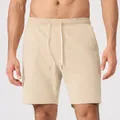 Pantalones cortos deportivos para hombre en beige con cintura ajustable con cordón. - S / Bottoms / Caqui Claro