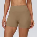 Khaki yoga short met hoge taille voor dames, sneldrogende sportkleding met peach butt lifting. - Zandstorm Kleur
