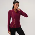 Dames slim-fit fleecegevoerde yoga-top met halve rits in bordeauxrood met oranje - Bordeauxrood