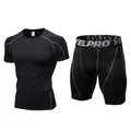 Zwarte compressie fitnessset voor heren met sneldrogend shirt met korte mouwen en sportshort - Zwart/Grijze Naad