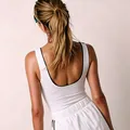 Ensemble de fitness blanc respirant avec débardeur de yoga et short taille haute - S / Hauts / Blanc